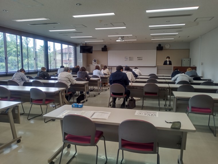 皆さん、真剣に取り組んでいます